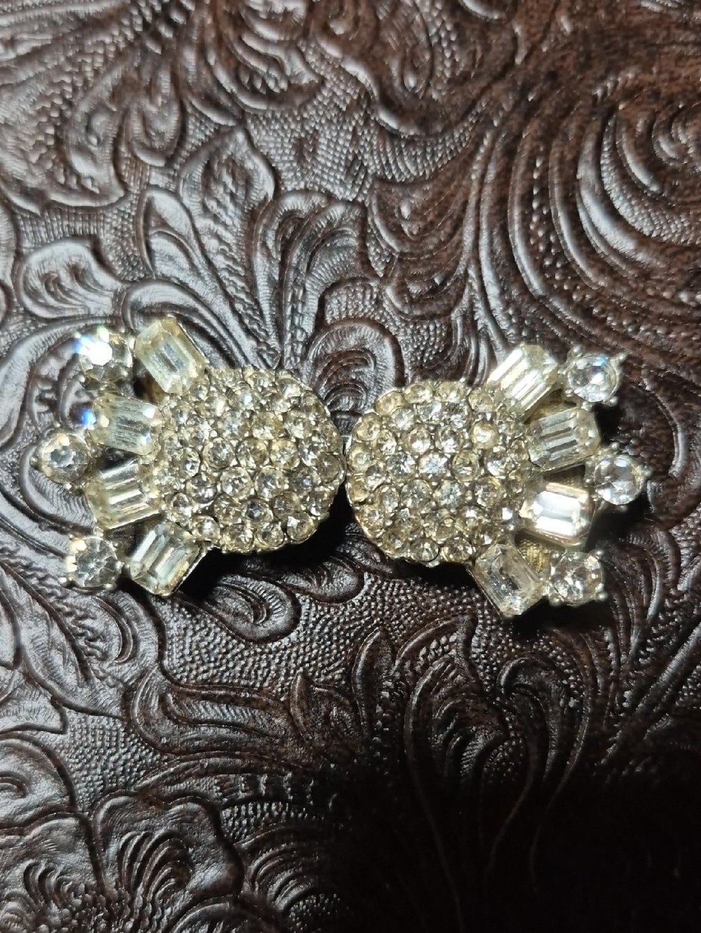 Vintage Crystal Cluster Belt Buckle - Sparkling